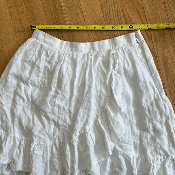 Ladies Size 4 J. Crew Asymmetrical White Ruffle Skirt GUC - Picture 3 of 6